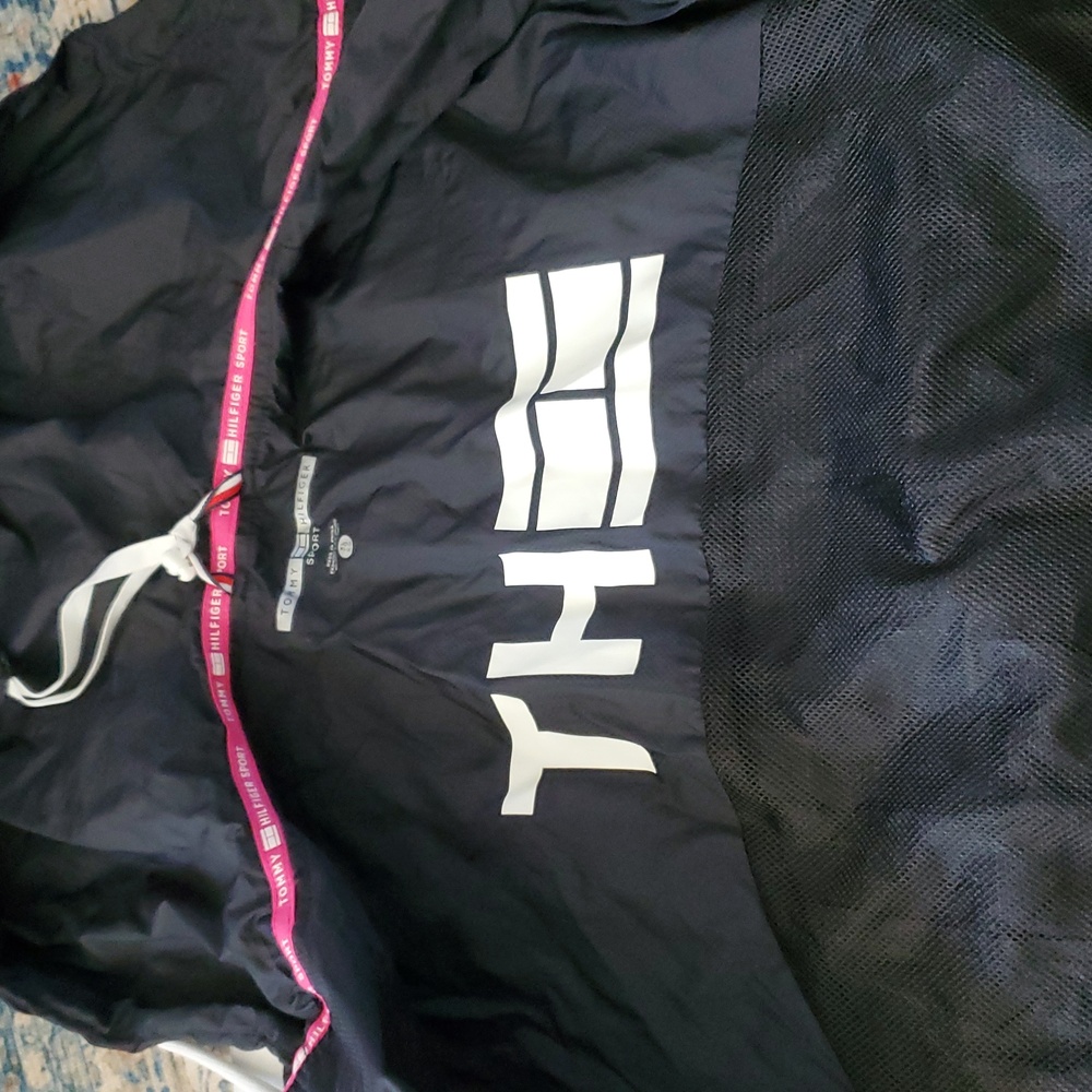New Tommy Hilfiger Dark Blue Hooded Vest. XL. - Picture 8 of 13
